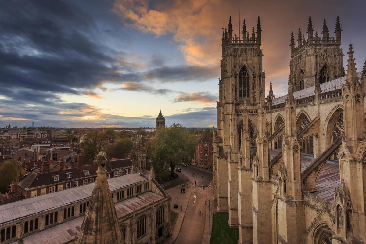 Stylish Flat Near The City Centre - Pass The Keys York Exteriör bild