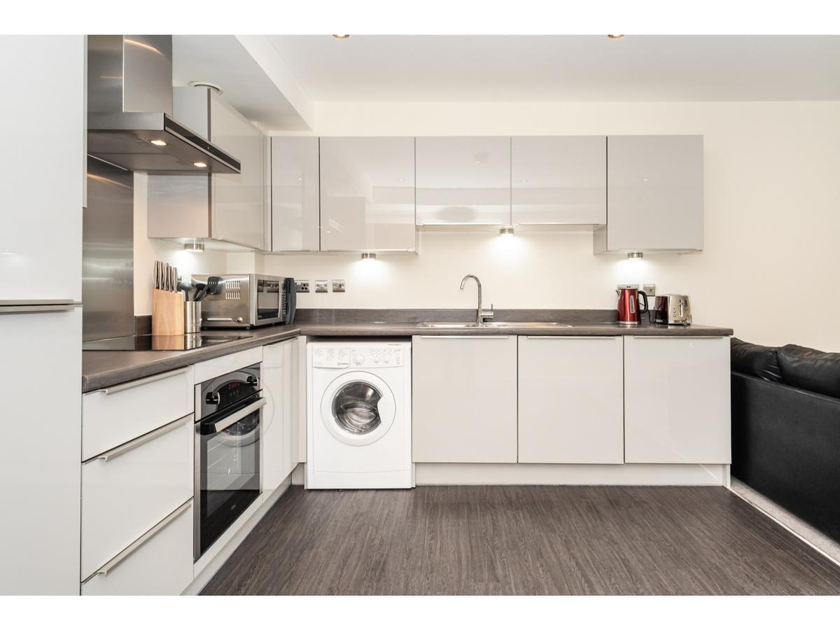 Stylish Flat Near The City Centre - Pass The Keys York Exteriör bild