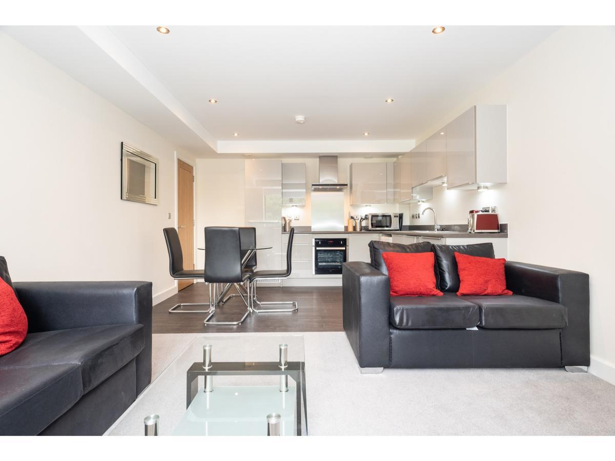 Stylish Flat Near The City Centre - Pass The Keys York Exteriör bild