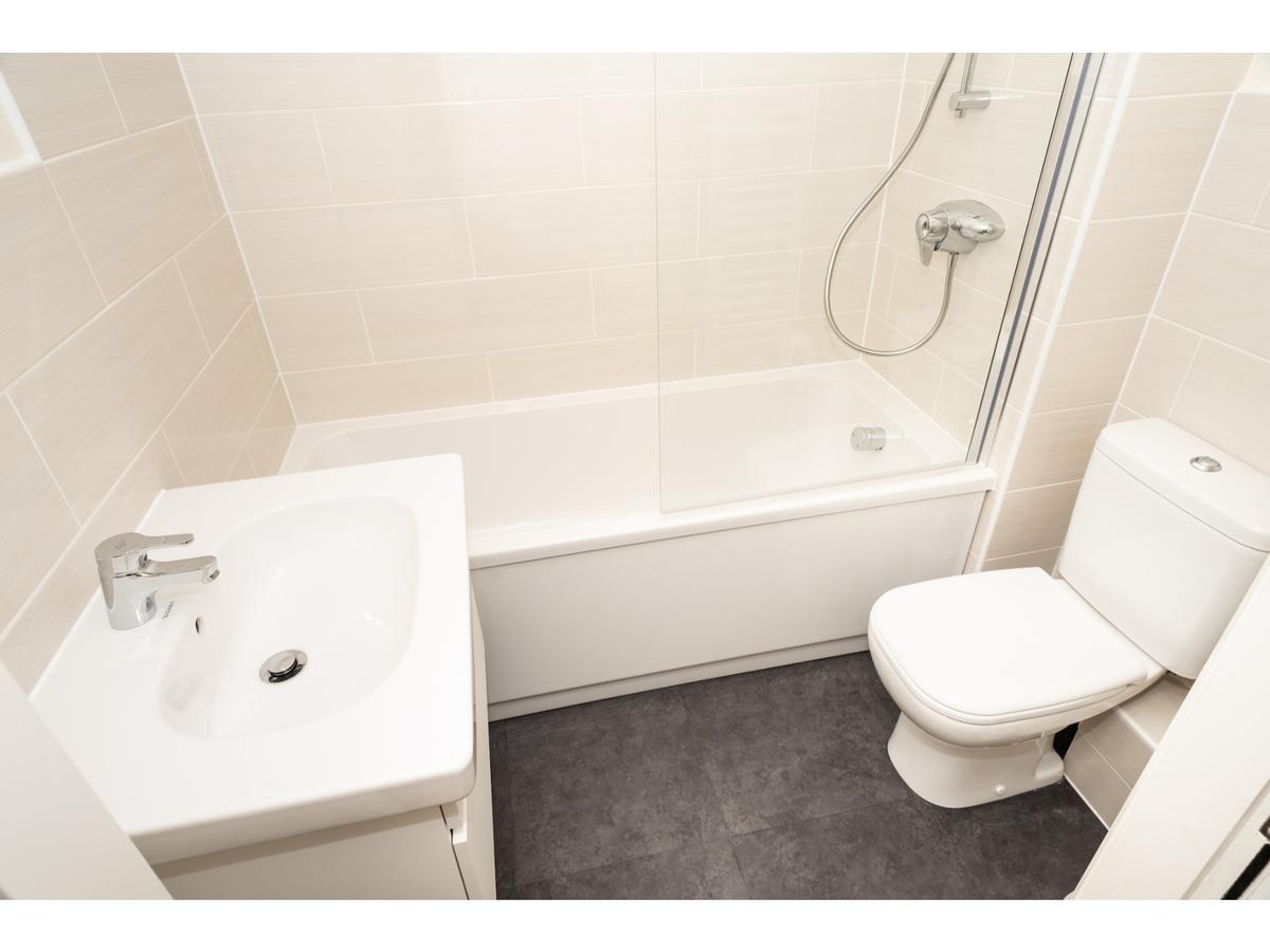 Stylish Flat Near The City Centre - Pass The Keys York Exteriör bild