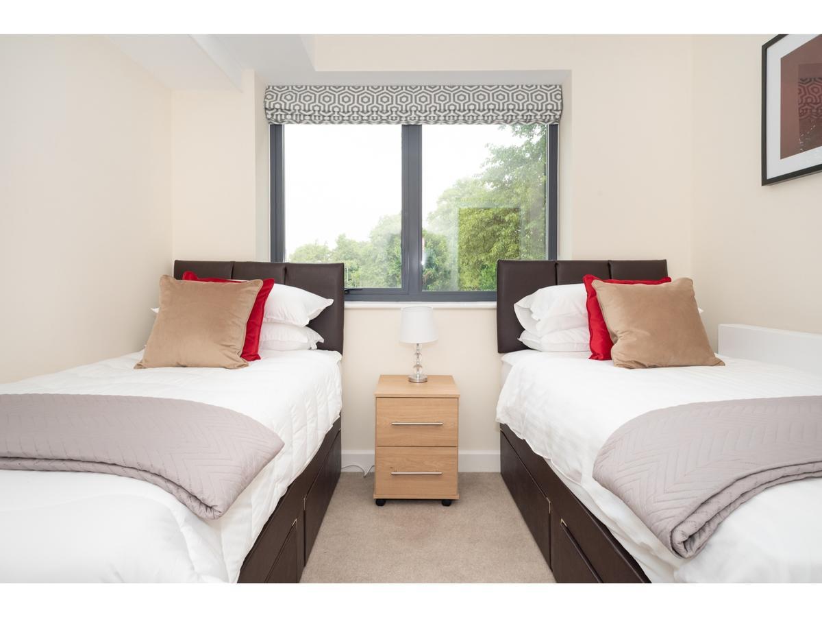 Stylish Flat Near The City Centre - Pass The Keys York Exteriör bild