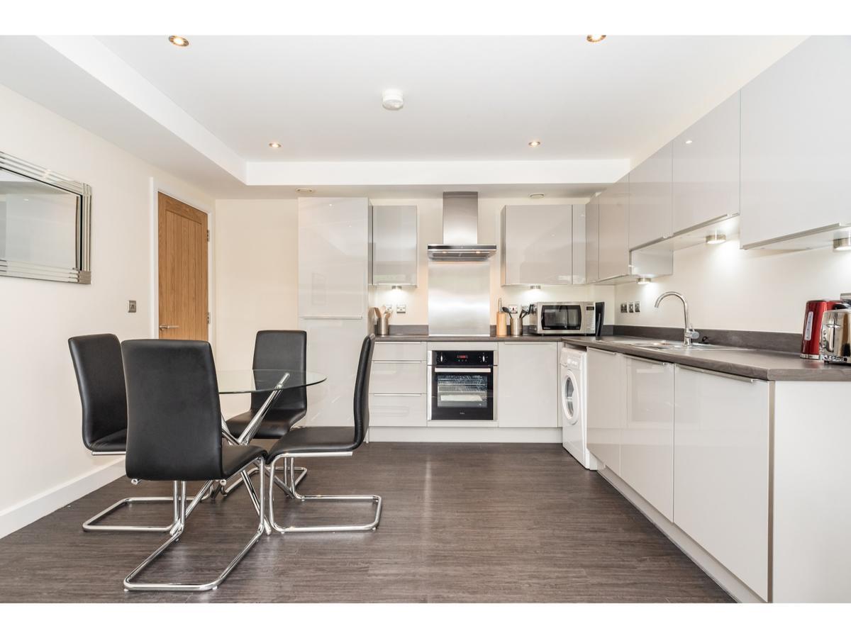 Stylish Flat Near The City Centre - Pass The Keys York Exteriör bild